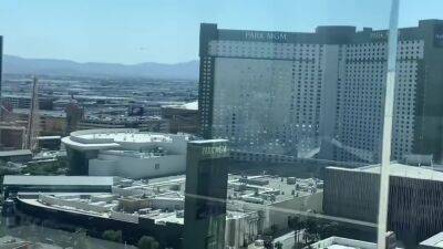 L A S In Public Foot Rub In Vegas Rooftop Pool - hclips.com