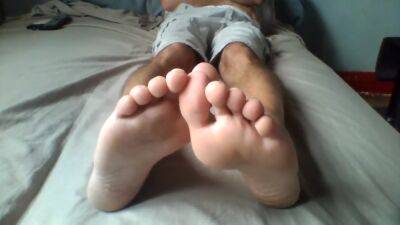 M Feet 2 - hclips.com