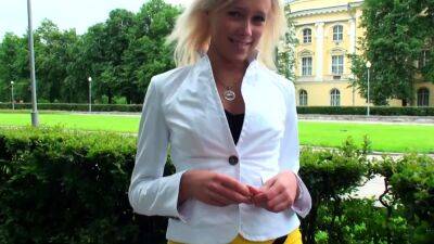 Slutty European Blondie On Her Knees - drtuber.com - Russia