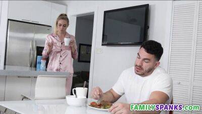 Beauty Stepsister Seducing Old Stepbrother - sexu.com