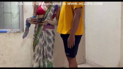 Indian Neighbor Fucked By Stranger Hindi Audio - hclips.com - India