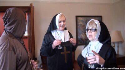 Lesbian Mature Nuns Porn - sunporno.com