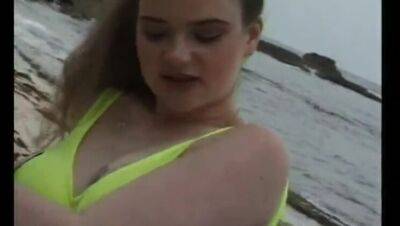 Teen In The Caribbean, Get's DP On The Beach By 2 BBC - veryfreeporn.com