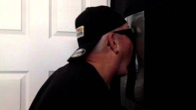 Mature DILF slurping on gloryhole cock - drtuber.com