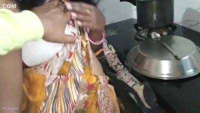 Desi Sex - Desi Nitha Bhabhi Doggy Style Hardcore Fucking With Stepbrother In Kitchen Mast Chudai Tight Chuth Desi Sex Moods - hclips.com - India