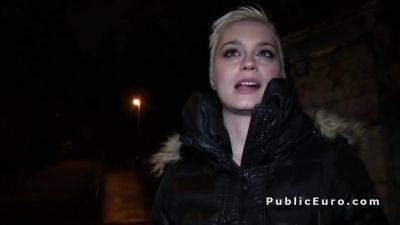 Fuck Blonde At Dark In Public - hclips.com