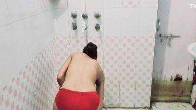 Younger Stepsister Bathing Nude Desi Girl Bathroom Video - upornia.com - India