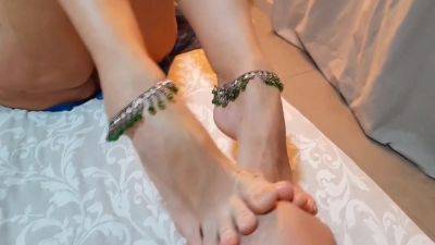 Selenas Feet Posing Footjob And Sex From Behind - hclips.com - Germany