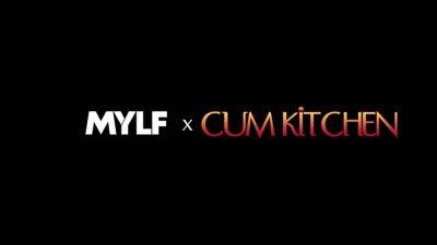 Cooking and Banging - MYLF - hotmovs.com