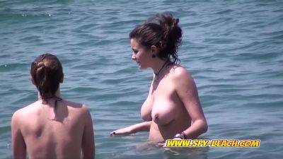 Nude Beach Exhibitionists Voyeur Babes Close-Up Outdoor Video - hclips.com