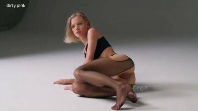 Riana Nude Fashion Model 1080 - hclips.com