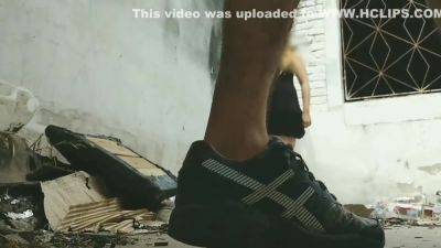 Sex In Abandoned House Showing Pussy In The Supermarket And On The Street To Onlookers - hclips.com