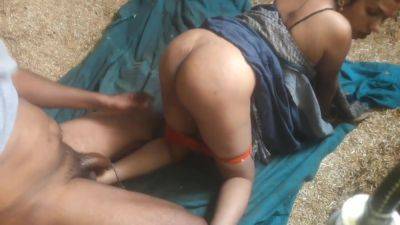 Bahi Ne Bhuse Wale Ghar Me Aashik Se Chudwaya, Sen In Wheat Straw Room - desi-porntube.com - India