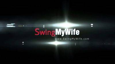 Swinging With Strangers Is Her Thing - drtuber.com