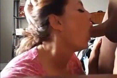 Girl Giving A Blowjob And Gets A Facial - videomanysex.com