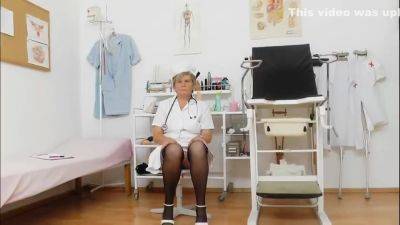 Enfermera Cochina Se Queda A Solas - upornia.com