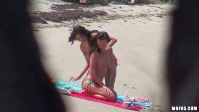 Peaches On The Beaches Pov - videomanysex.com