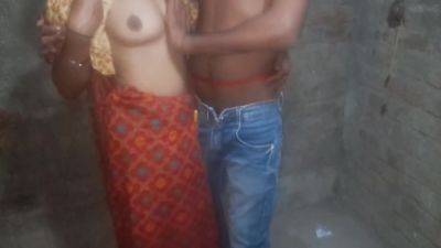 Hot Sex With Real Life Indian Couple In Village-viral Video - hclips.com - India