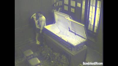 Couple Blowjob Fucking in Coffin - hotmovs.com