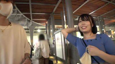 0001783_巨乳の日本人の女性が素人ナンパのパコパコ販促MGS19min - hclips.com - Japan