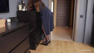 Fucked my wife in pantyhose while she was wearing makeup for work - porntry.com