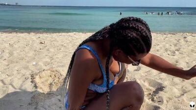 Nenagamer Khalessi 69 Eats Her Ebony Brunette Friend Pussy Completely And Has A Quick Interview On The Beach 4k - hotmovs.com