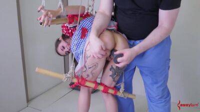 Tied up sub deepthroats dick - hotmovs.com