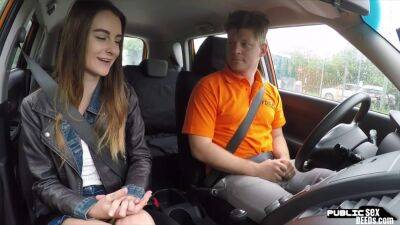 Skinny 19 driving student fucked in car outdoor by tutor - sunporno.com