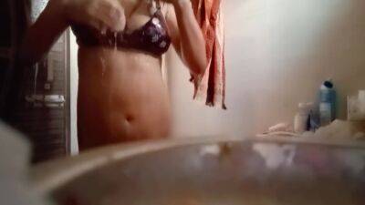 Bengal College Hostel Showering Scandel 20y Old Priya (part-2) - desi-porntube.com - India