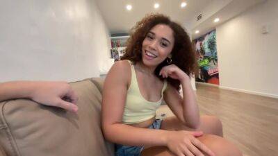 Teen Cheats On Her Bf During Miami Girls Trip - hclips.com