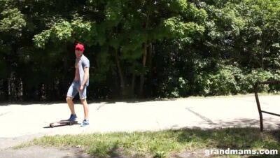 Skater boy gets and fucked outdoors by - xxxfiles.com