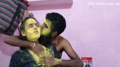 Holi Special Bhabhi Ko Rang Laga Ke Dever Ne Khub Choda - upornia.com - India