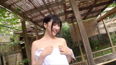 浴衣のスレンダー娘が布団で上で激しくセックス - senzuri.tube - Japan