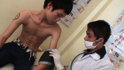 Asian dentist barebacks twink for jizz - drtuber.com