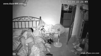 Hackers use the camera to remote monitoring of a lover's home life.577 - hotmovs.com - China