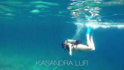 Kasanadra Lufi Masturbates Her Hot Twat In The Sea - hclips.com