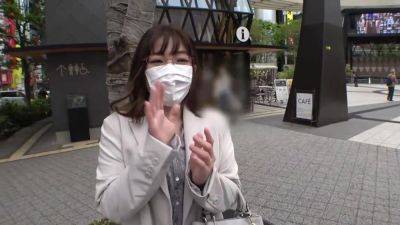 0000007_三十路の日本人女性がガン突きされるグラインド騎乗位素人ナンパ淫らな行為 - upornia.com - Japan
