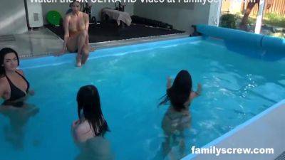 Family Therapy - Fucked Up Family Throws The Biggest Party 9 Min - hotmovs.com