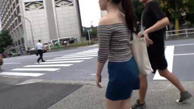 0000196_巨乳の日本人女性がガン突きされる素人ナンパ痙攣イキセックス - upornia.com - Japan