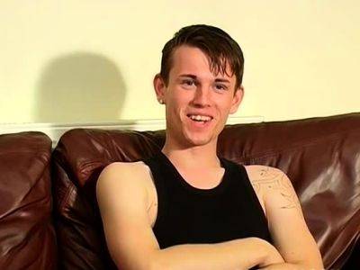 UK twink Joey sprays big load after hot solo jerk off - drtuber.com - Britain