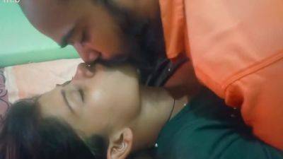 Desi Sex - Romantic Hot Kissing Sex Sauteli Bahan Ke Sath Indian Desi Sex - desi-porntube.com - India