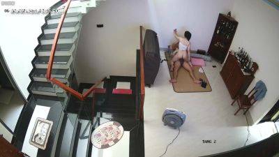 Hackers use the camera to remote monitoring of a lover's home life.584 - hclips.com - China