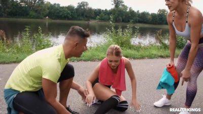 Brittany Bardot - Rika Fane - Jogging With Milfs With Rika Fane And Brittany Bardot - upornia.com