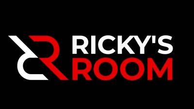 RICKYSROOM No stopping zone with Lacey Jayne - drtuber.com