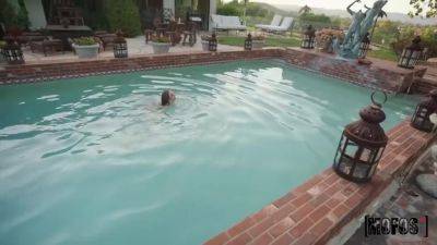 Karla Kush - Ricky Johnson - Gets Stuffed With Bbc By The Pool With Ricky Johnson And Karla Kush - upornia.com
