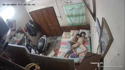 Hackers use the camera to remote monitoring of a lover's home life.589 - txxx.com - China