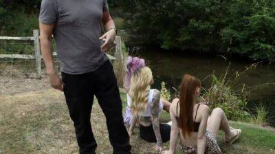 CFNM public ladies in deepthroat outdoor - drtuber.com - Britain