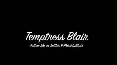Temptress Blair – Bullied and Smothered in Leggings - drtuber.com