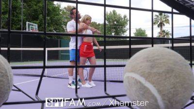 Johnny Castle - Stepbro Spyfam teaches step sister tennis & gives her a massive dick - sexu.com