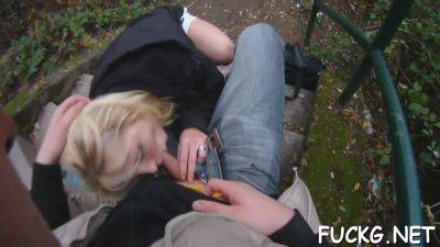 Amateur Teen Sucks A Dick With Spy Camera - hclips.com